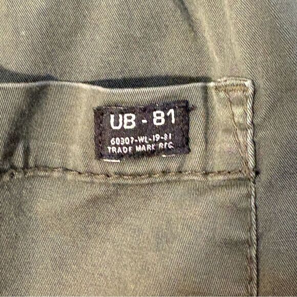 Unionbay khaki Camo Cargo Olive Green Cargo Joggers Junior Size 1. - Picture 8 of 12